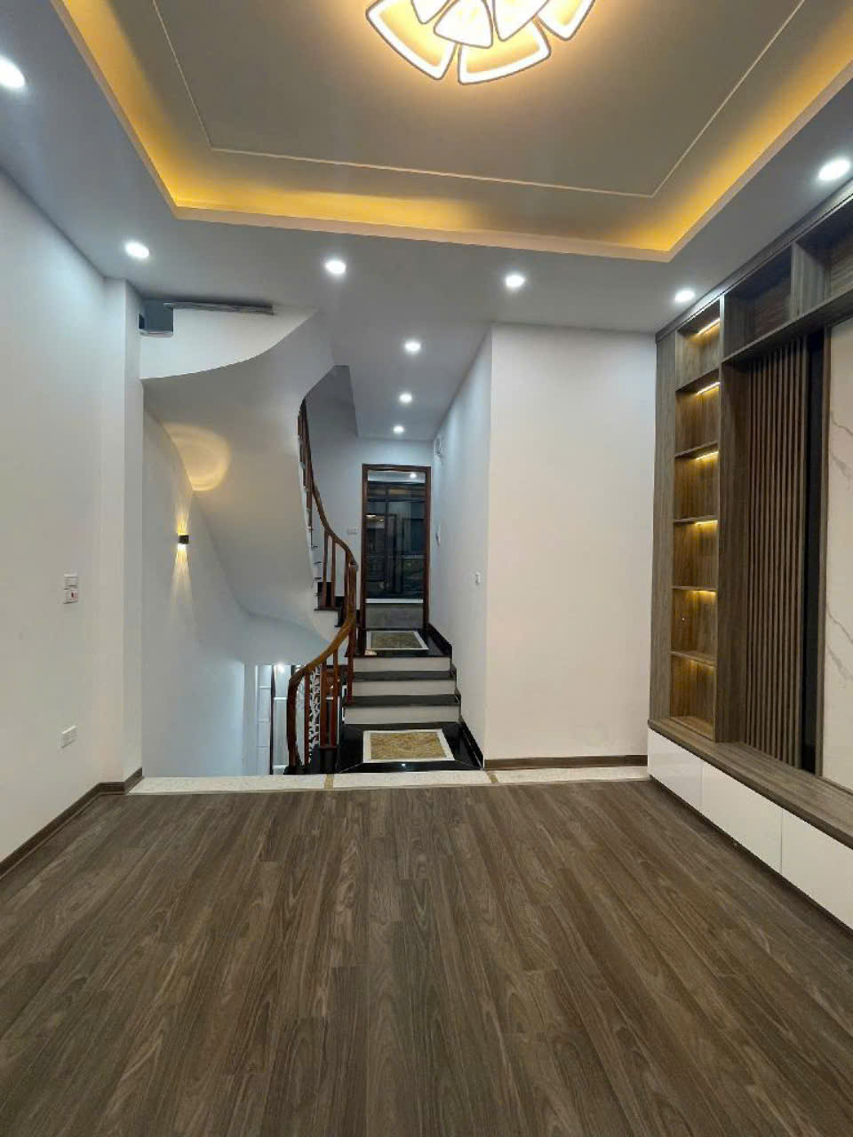 Nhà đẹp La Khê, Hà Đông – Giá chỉ 7.x tỷ, 35m2