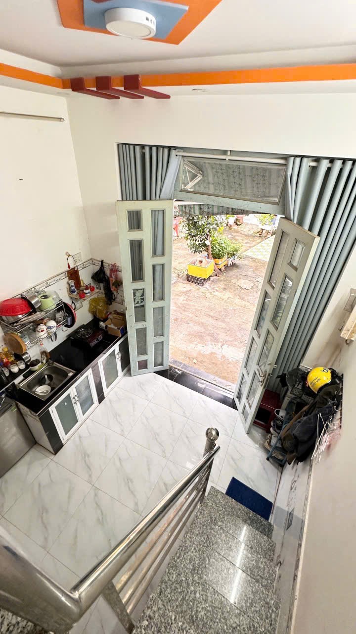 ngang 3.6 dài 12m sổ vuông vức như A4.+nhà bán  Phạm Thế Hiển chỉ hơn 6 tỷ