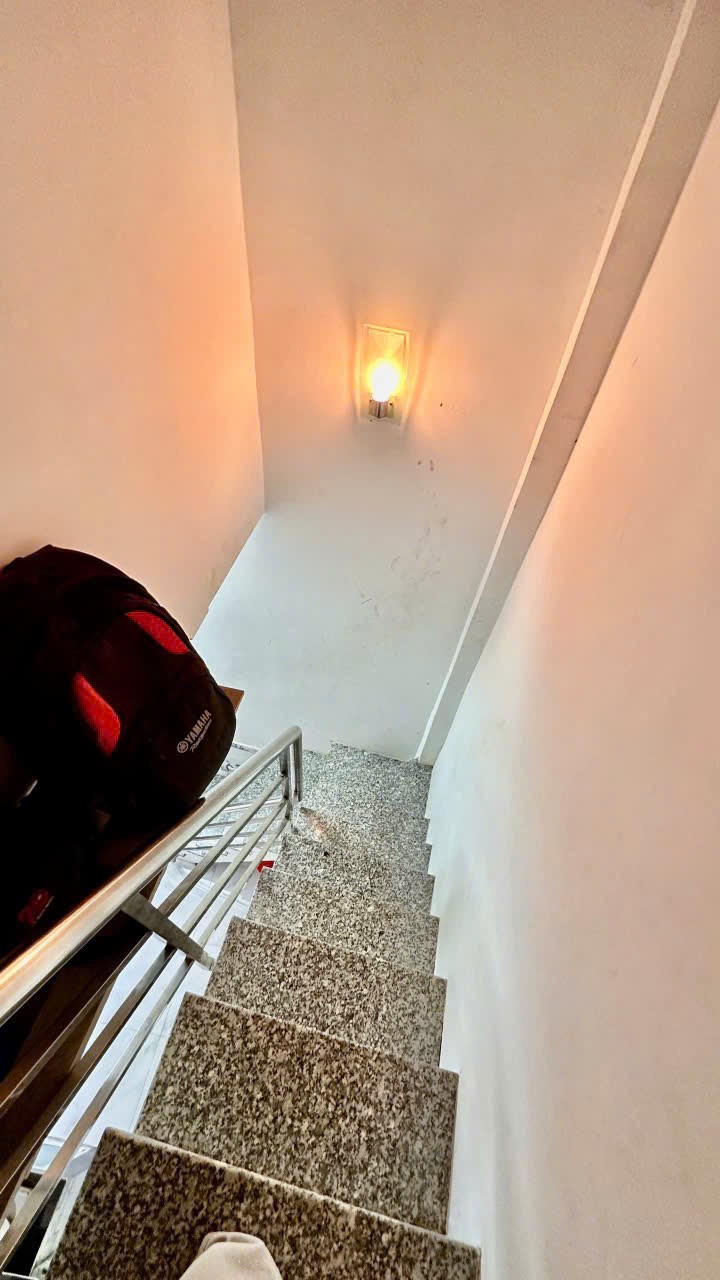 ngang 3.6 dài 12m sổ vuông vức như A4.+nhà bán  Phạm Thế Hiển chỉ hơn 6 tỷ