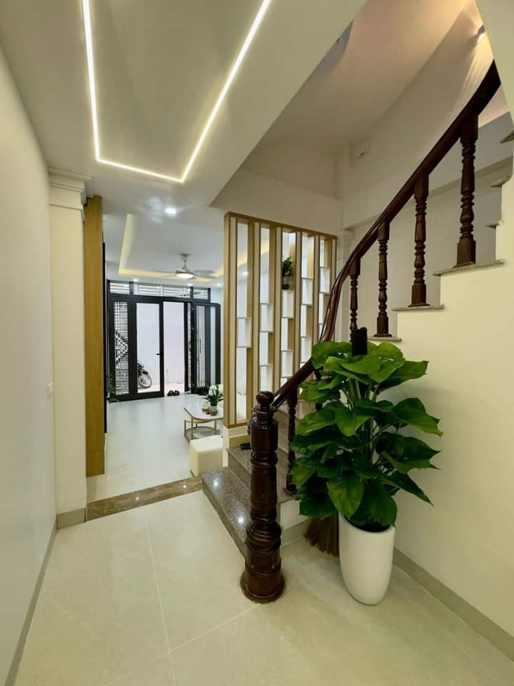 Nhà Đội Cấn, Ba Đình 50m2, 4 tầng, gần hồ Đầm Tròn, 20m ô tô, 9.5 tỷ. Lh 0988505246.