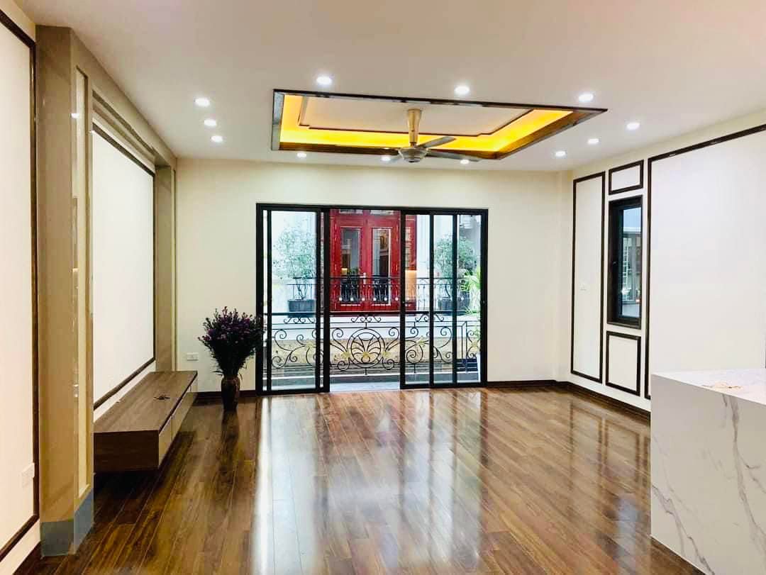 Nam Từ Liêm 40m2 Nhỉnh 6 Tỷ nhà mới về ở ngay – Full nội thất – Ngõ ô tô tránh – Kinh Doanh