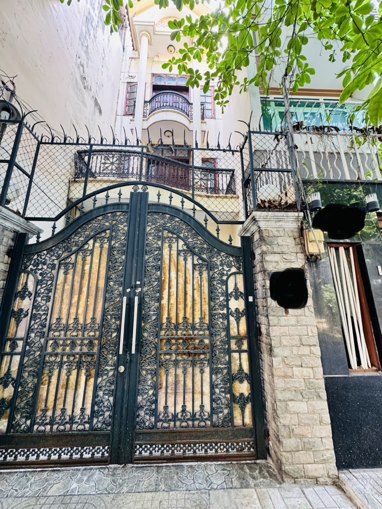 Bán nhà MT đường C22 Cộng Hoà Tân Bình HCM