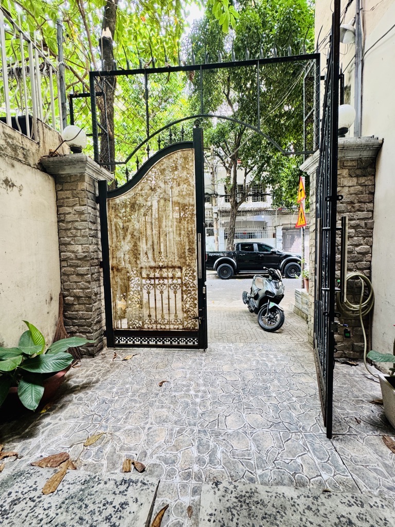 Bán nhà MT đường C22 Cộng Hoà Tân Bình HCM