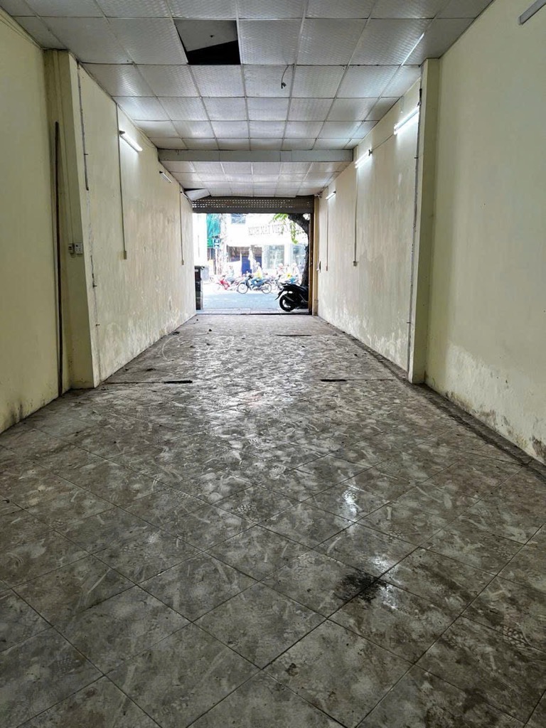 Bán nhà mặt phố Bạch Mai, Hai Bà Trưng, Siêu đẹp, 280m2, 69 tỷ