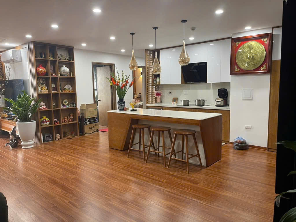 - Bán căn hộ chung cư Bộ quốc phòng, Trần Hòa, Đại Kim, 134m2, 7.2 tỷ