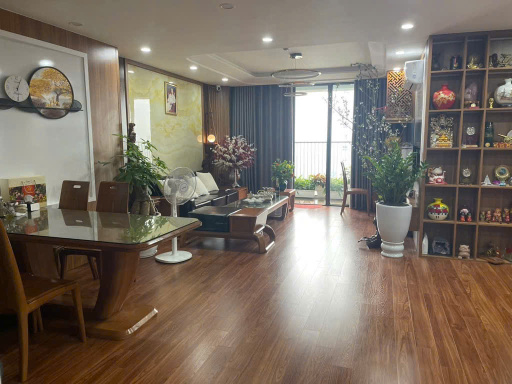 - Bán căn hộ chung cư Bộ quốc phòng, Trần Hòa, Đại Kim, 134m2, 7.2 tỷ