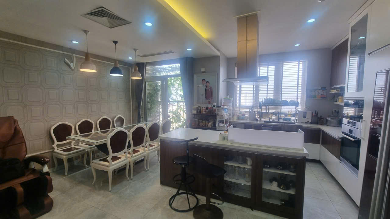 Bán căn hộ chung cư Mai Sơn Nguyễn Huy Tưởng, Thanh Xuân, siêu đẹp, 174m2, 9 tỷ