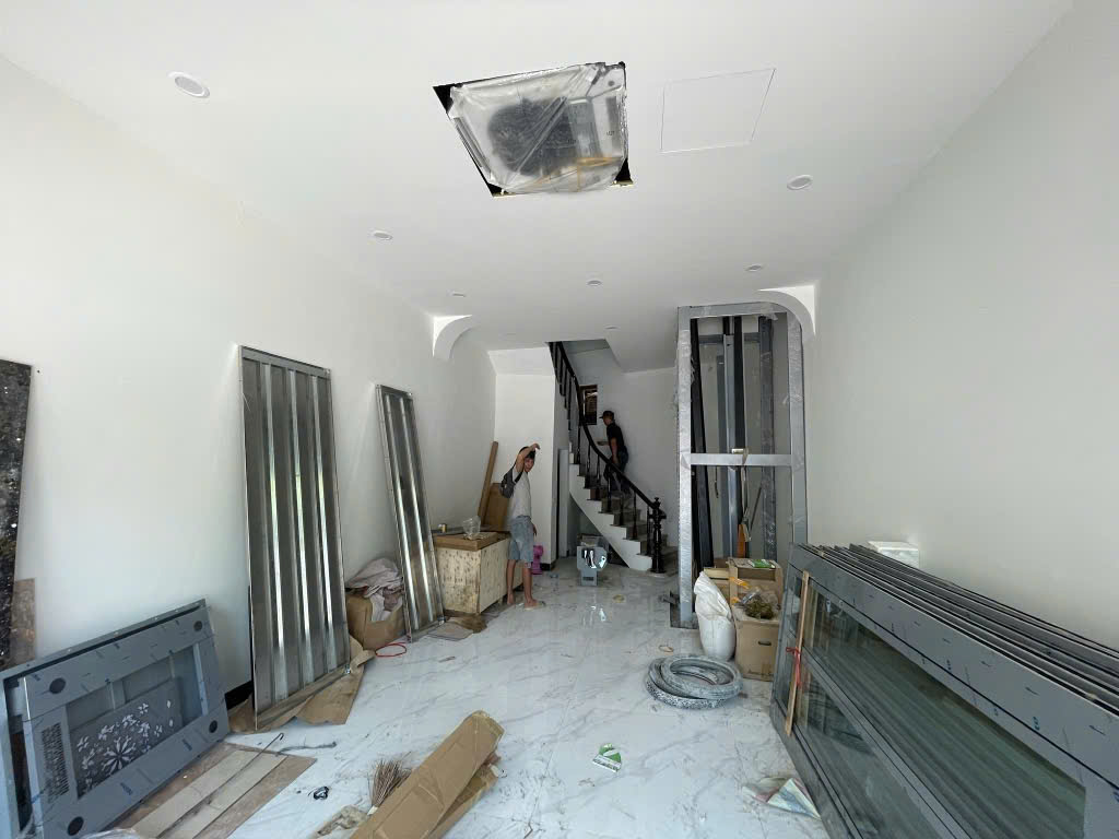 Bán nhà mặt phố Trường Chinh, Đống Đa, Siêu đẹp, 39m2, 26.8 tỷ
