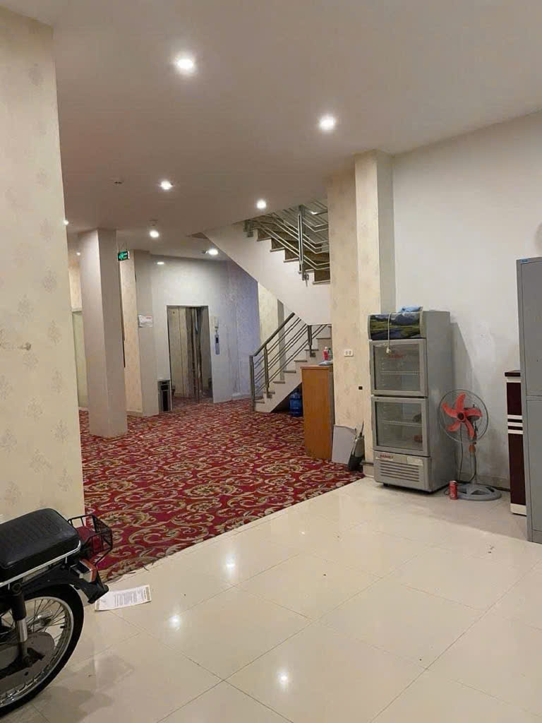 Bán nhà Quan Hoa, Cầu Giấy, Siêu đẹp, 300m2, 170 tỷ