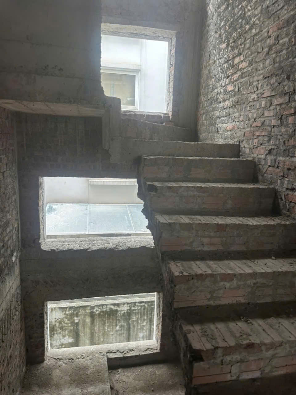 Bán nhà mặt phố Mạc Thái Tông, Trung Hòa, Cầu Giấy, Siêu đẹp, 160.7m2, 56 tỷ