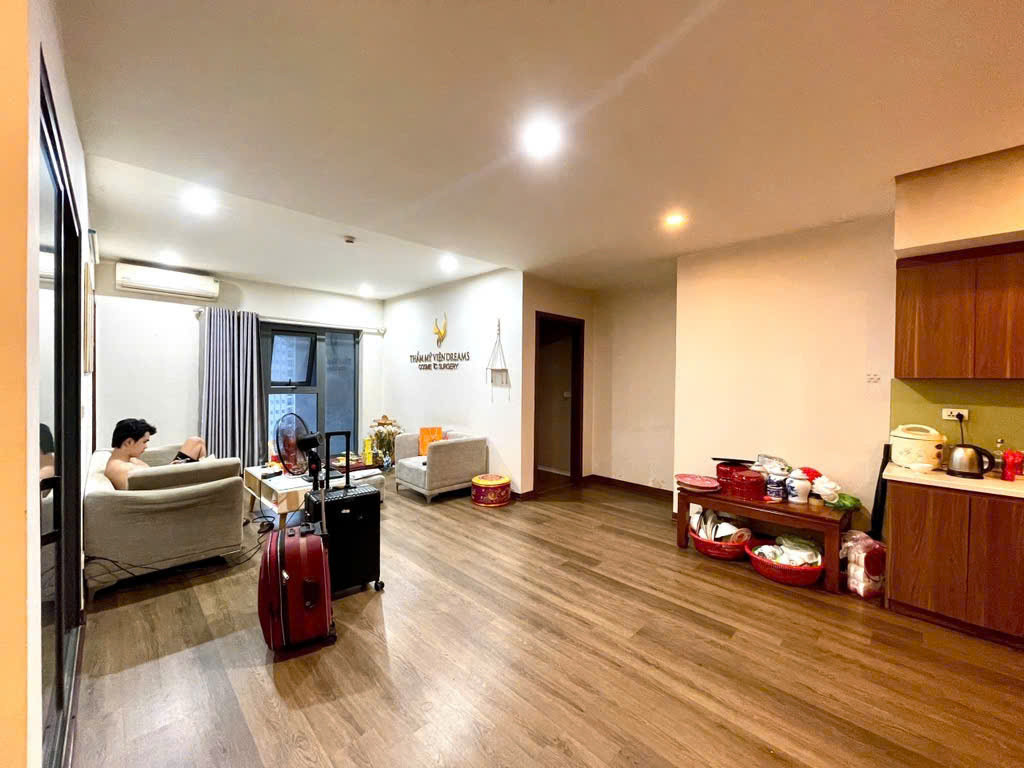 Bán căn hộ chung cư Lamdmark Tố Hữu, Hà Đông, siêu đẹp, 107m2, 6.3 tỷ