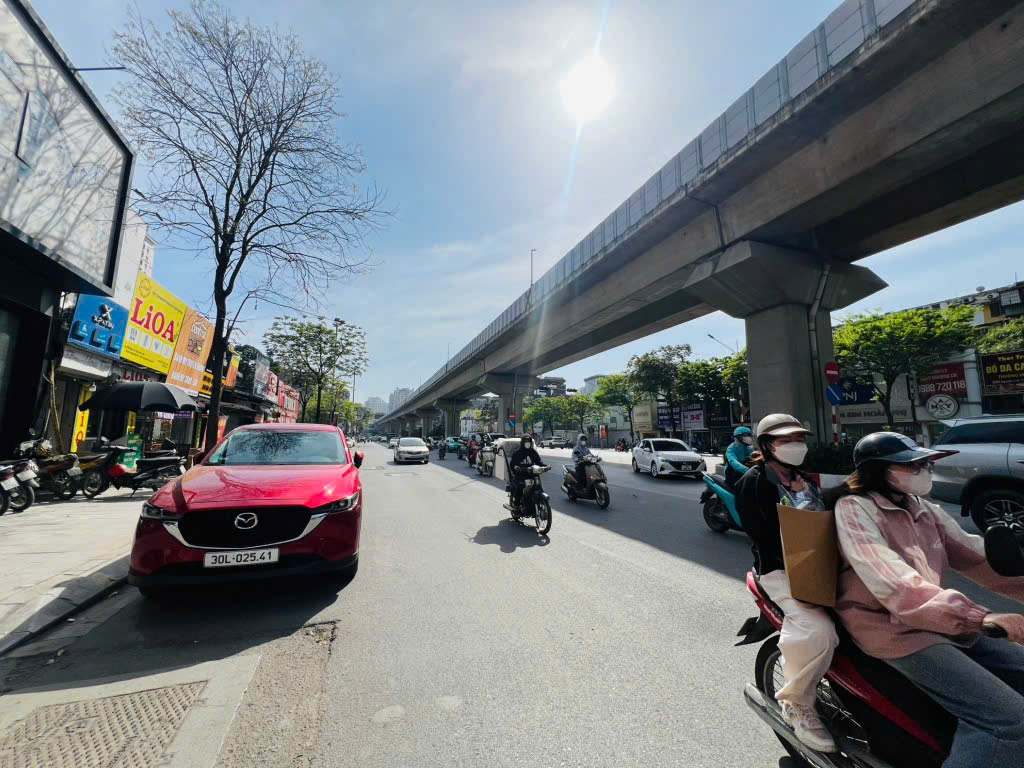 - Bán nhà Nguyễn Trãi, Thanh Xuân Nam, Siêu đẹp, 68.5m2, 16.9 tỷ
