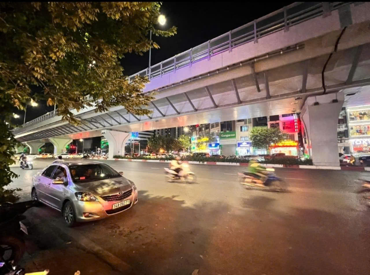 Bán nhà mặt phố Minh Khai, Hai Bà Trưng, Siêu rẻ, 88m2, 37 tỷ