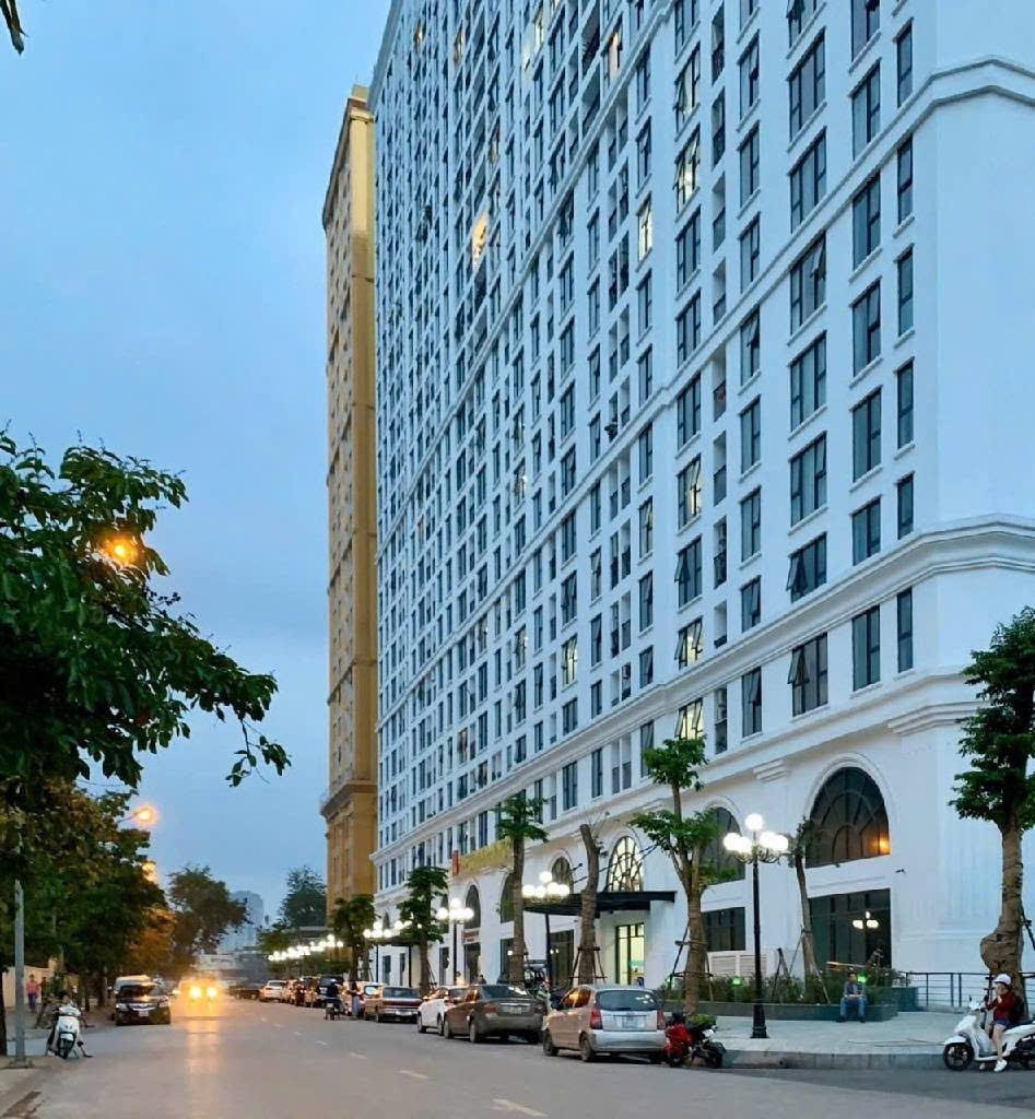 - Bán căn hộ chung cư Giảng Võ, Nam Cao, Siêu đẹp, 84m2, 10.95 tỷ