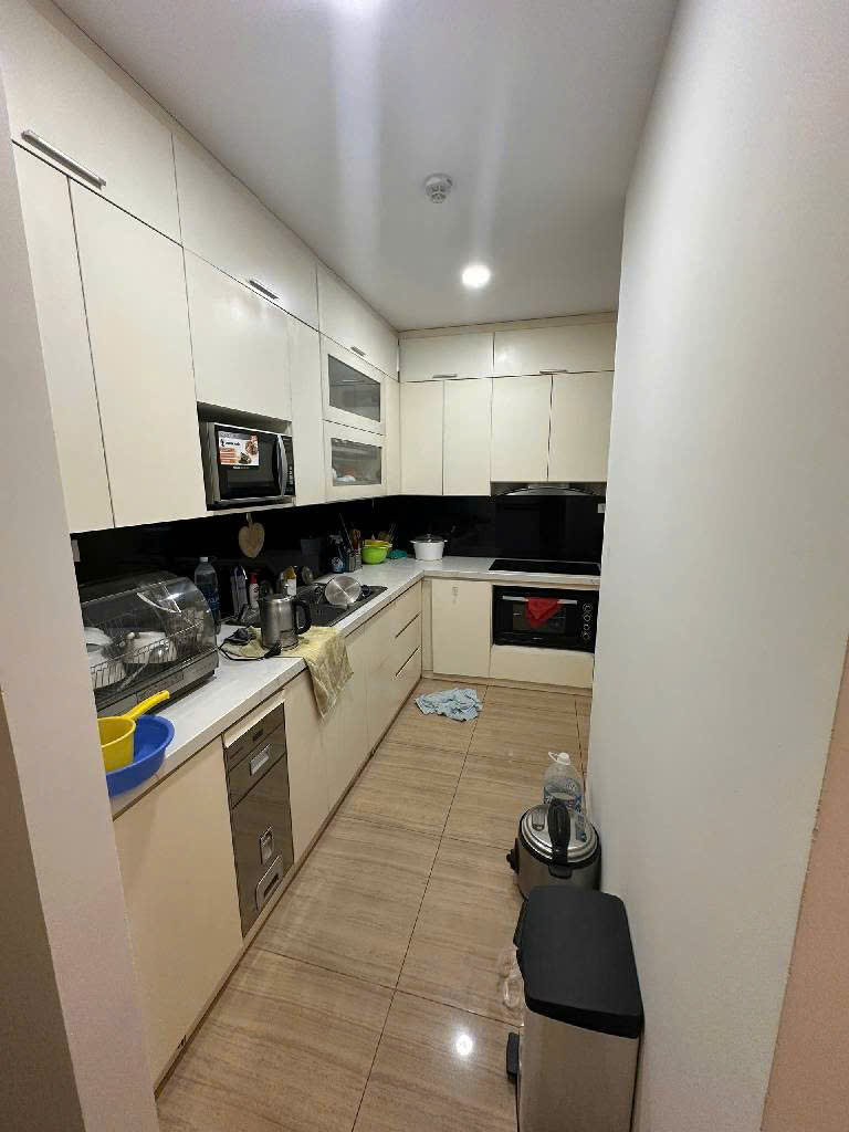 - Bán căn hộ chung cư Five Star Khương Đình, Thanh Xuân, siêu đẹp, 98m2, 8.8 tỷ