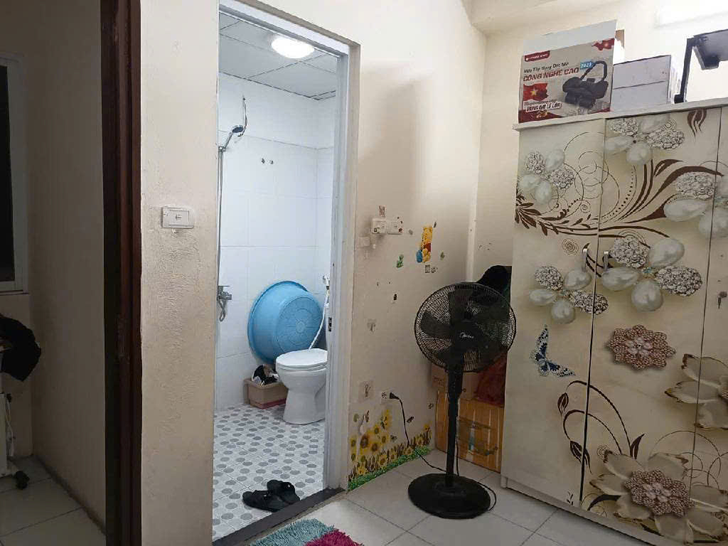 - Bán căn hộ chung cư Bùi Xương Trạch, Định Công, Hoàng Mai, Siêu đẹp, 68.6m2, 5.7 tỷ