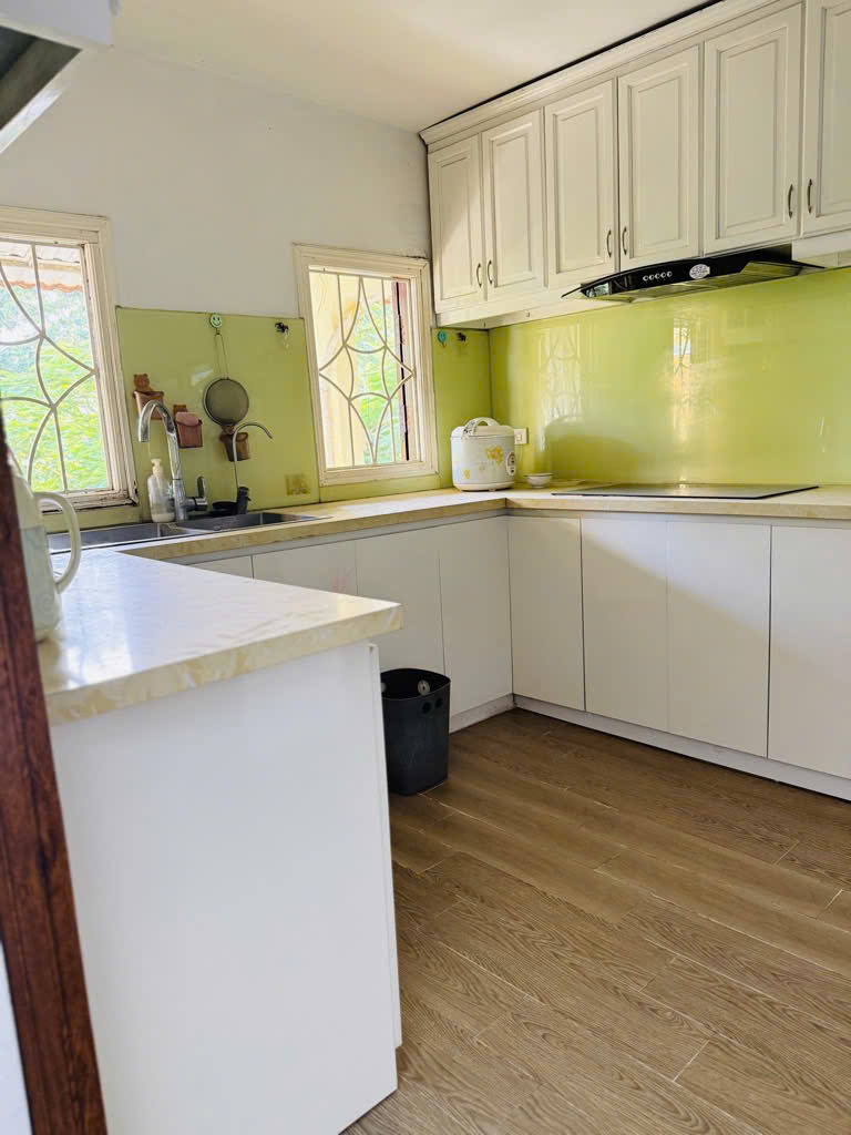 - Bán căn hộ tập thể Trần Huy Liệu, Giảng Võ, Ba Đình, Siêu rẻ, 35,2m2, giá 5.6 tỷ