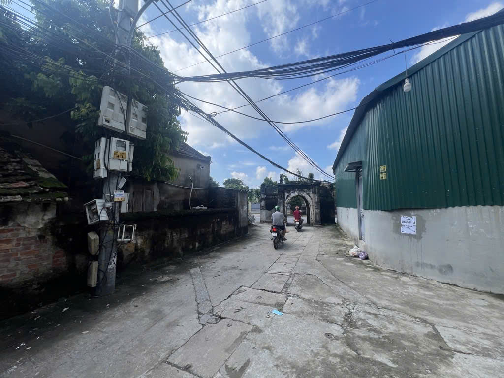 - Bán đất tặng nhà Tứ Hiệp, Thanh Trì, sêu rẻ, 65.2m2, 7 tỷ