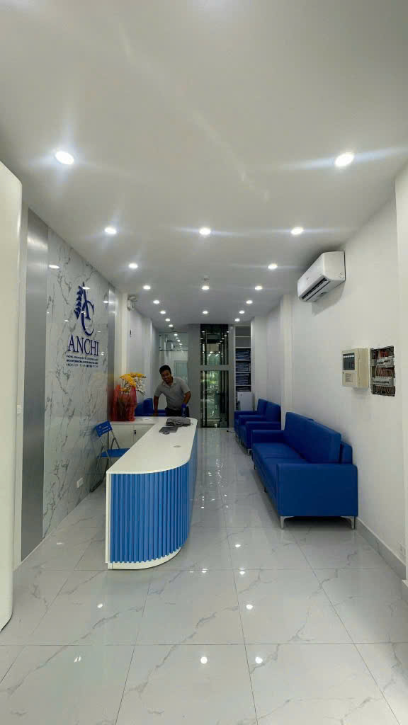 - Bán nhà mặt phố Trường Chinh, Thanh Xuân, Siêu đẹp, 52.2m2, 23.6 tỷ