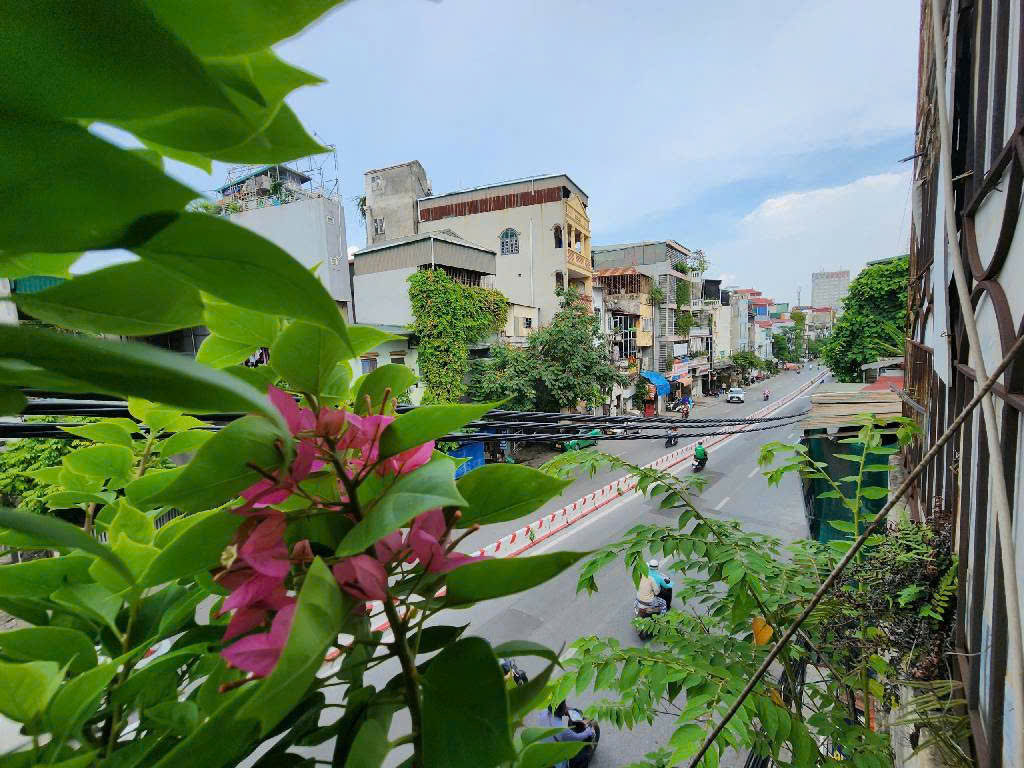 - Bán nhà mặt phố Minh Khai, Hai Bà Trưng, siêu đẹp, 42m2, 10.5 tỷ