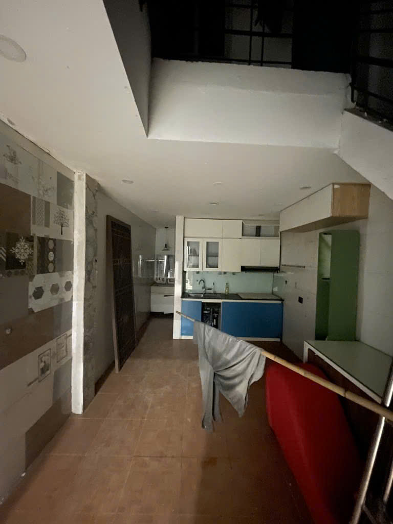 - Bán nhà Trịnh Đình Cửu, Định Công, Hoàng Mai, 56.2m2, 11.85 tỷ