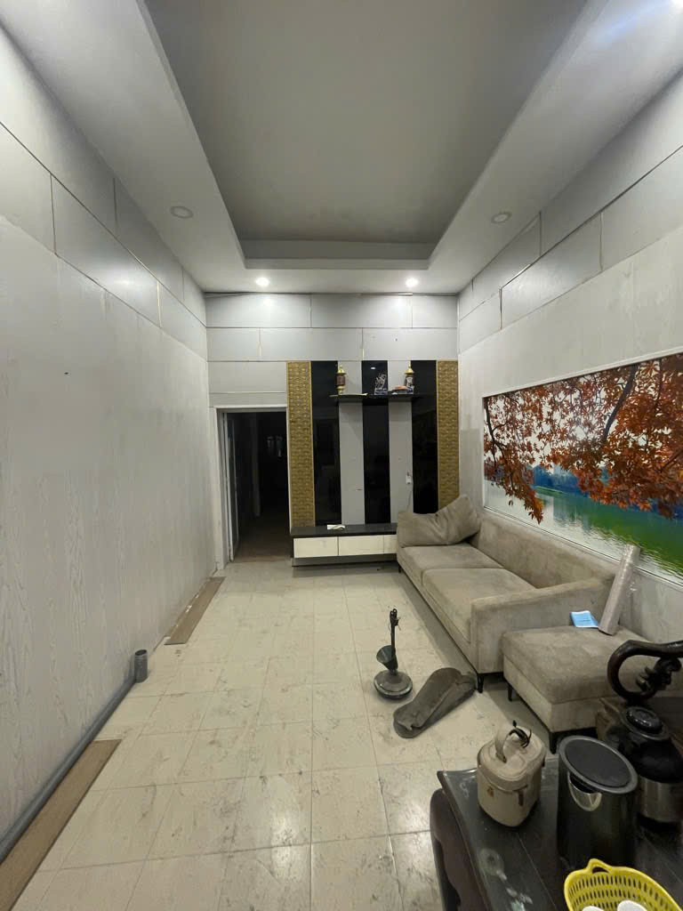 - Bán nhà Trịnh Đình Cửu, Định Công, Hoàng Mai, 56.2m2, 11.85 tỷ