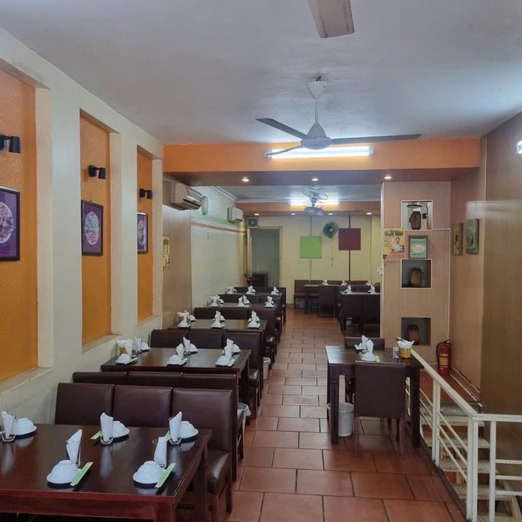 - Bán nhà mặt phố Nguyễn Hữu Thọ, Đại Kim, Hoàng Mai, Siêu đẹp, 110m2, 45 tỷ