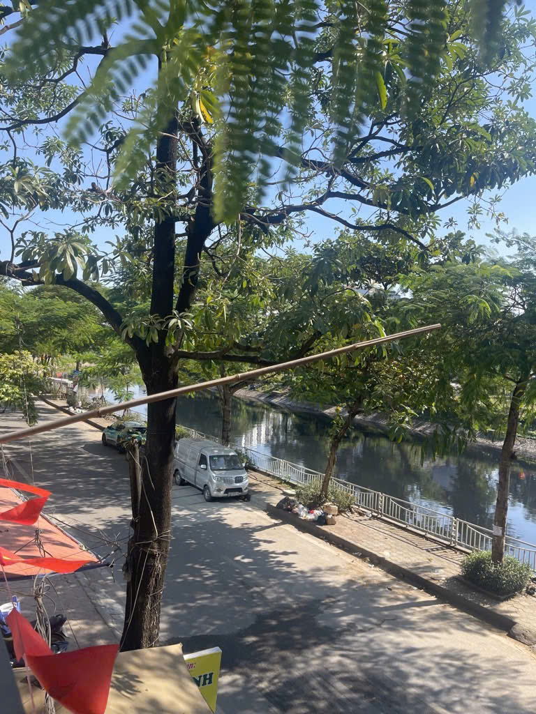 - Bán nhà mặt phố Trần Hòa, Định Công, Hoàng Mai, Siêu đẹp, 68m2, 29 tỷ