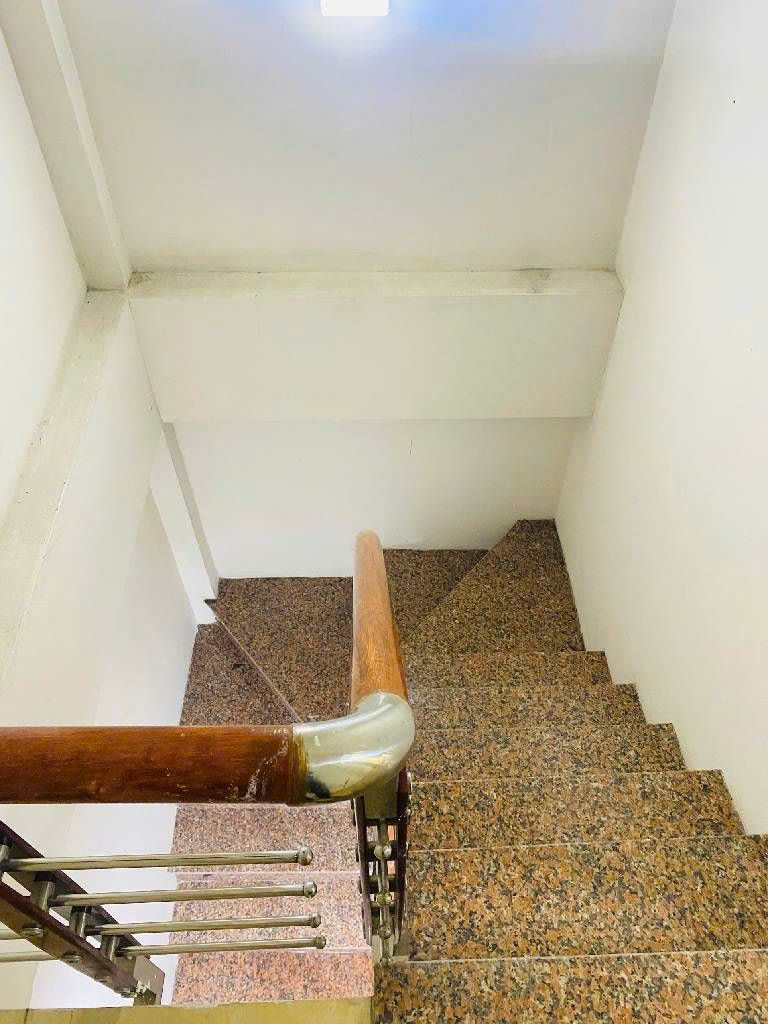 - Bán nhà mặt phố Thái Thịnh, Đống Đa, Siêu đẹp, 57.8m2, 31.4 tỷ