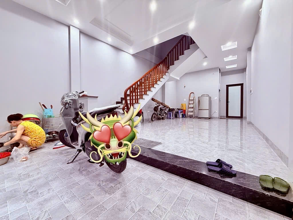 - Bán nhà Tương Chúc, Ngũ Hiệp, Thanh Trì, Siêu đẹp, 120m2, 13.5 tỷ