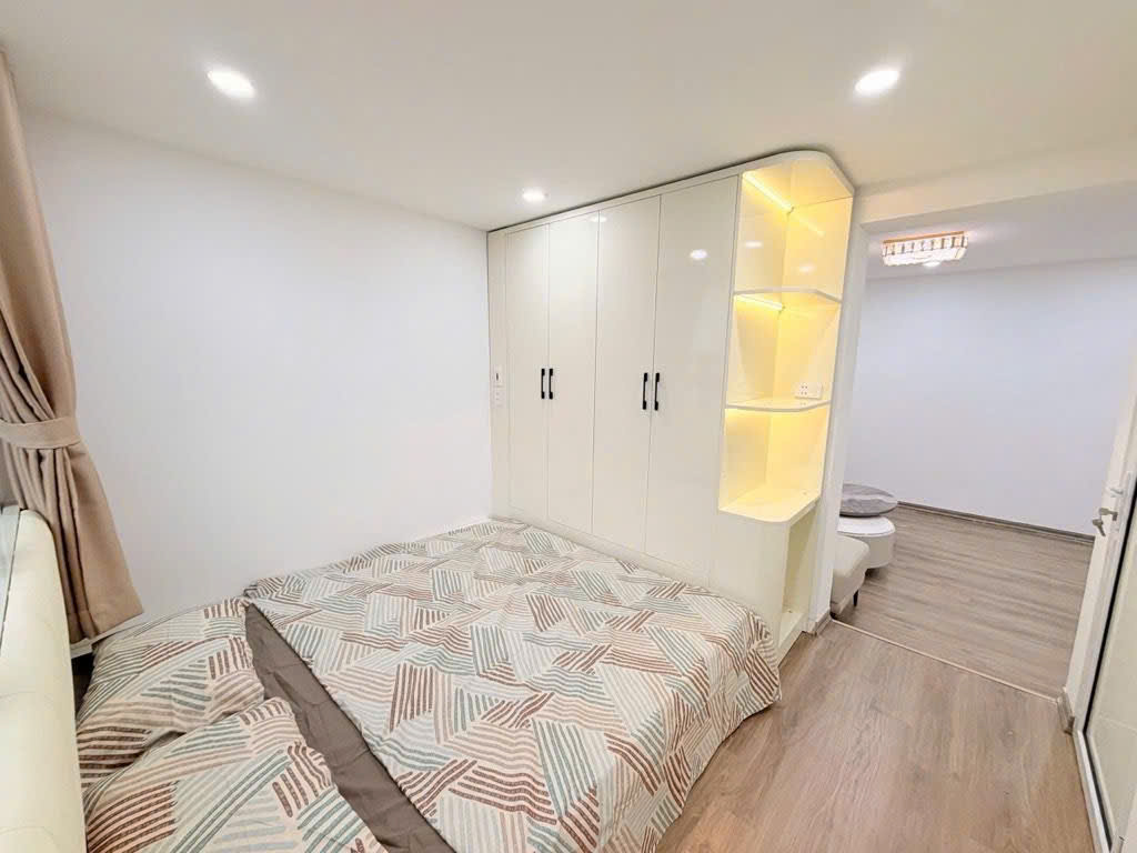 - Bán căn hộ tập thể ngân hàng Giải Phóng, Hoàng Mai, siêu đẹp, 38.1m2, 4.65 tỷ