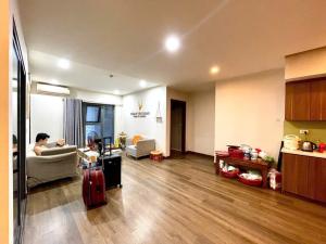 Bán căn hộ chung cư Lamdmark Tố Hữu, Hà Đông, siêu đẹp, 107m2, 6.3 tỷ