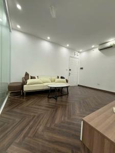 Bán căn hộ chung cư Nguyễn Huy Tưởng, Thanh Xuân, Siêu đẹp, 71m2, 5.8 tỷ