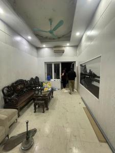 - Bán nhà Trịnh Đình Cửu, Định Công, Hoàng Mai, 56.2m2, 11.85 tỷ