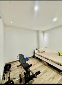 Bán căn hộ chung cư Trần Quý Kiên, Cầu Giấy, Siêu đẹp, 63m2, 6.45 tỷ