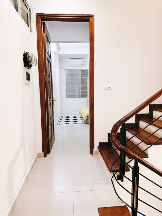 TÔI CẦN BÁN NHÀ ĐẸP 9 PHÒNG NGỦ - TRƯỜNG CHINH, THANH XUÂN - DT 42M2 x 5T. PHÂN LÔ,, NỘI THẤT ĐẸP