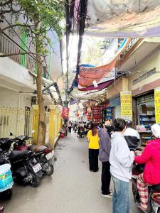 LÔ GÓC 35m2 HÀNG XÓM TIME CITY, 10M RA ÔTÔ, NHỈNH 6 TỶ