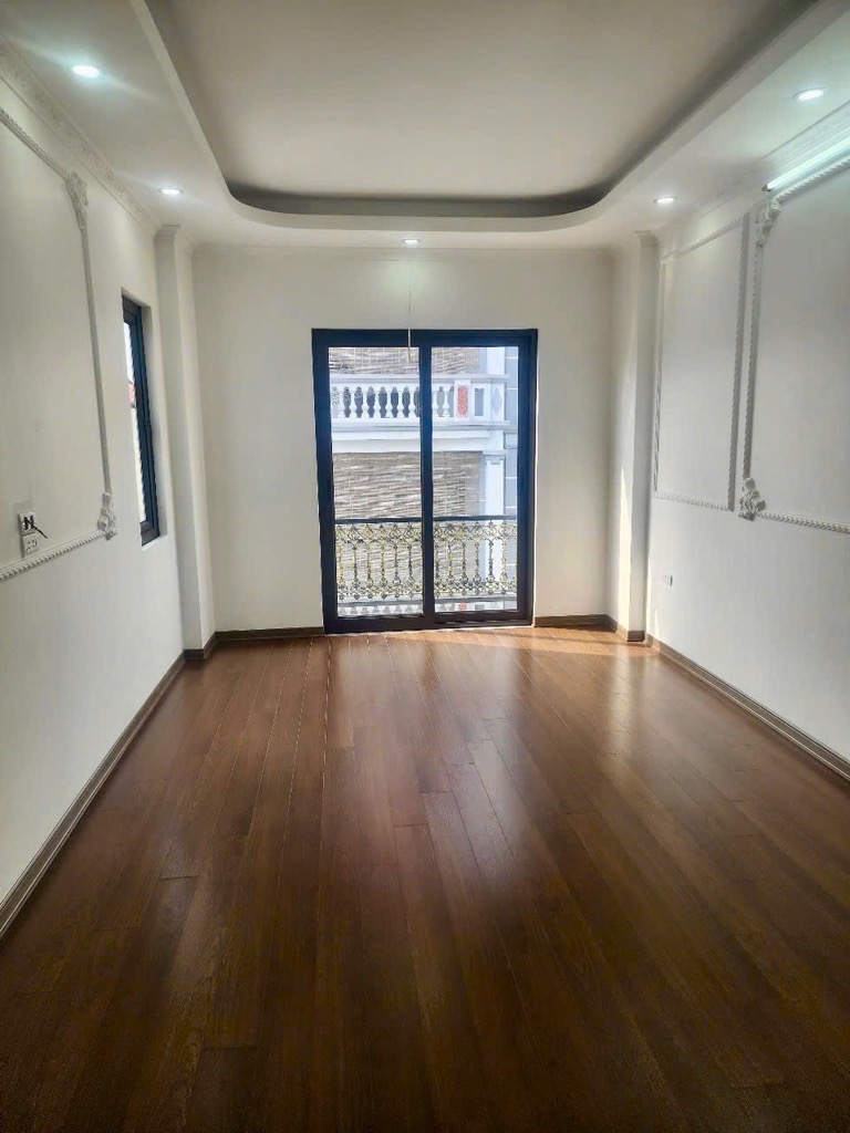 Bán Nhà -Phú Diễn -5Tầng Thang Máy -Nhà Đẹp Ở Ngay-8.9Tỷ