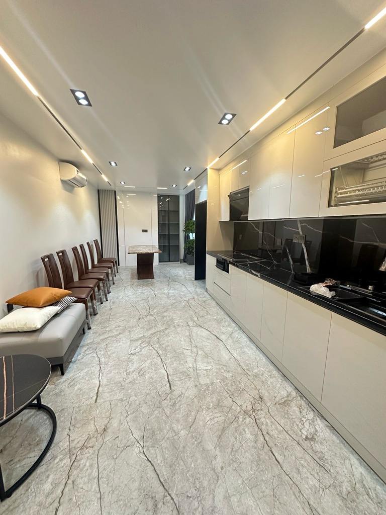 SIÊU PHẨM NGỌC LÂM - LONG BIÊN, NHÀ XÂY MỚI TINH, NGÕ NÔNG 10M RA TỚI MẶT PHỐ, THANG MÁY, TRUNG TÂM LONG BIÊN ĐẦY ĐỦ TIỆN ÍCH, 10.9 TỶ (CTL)