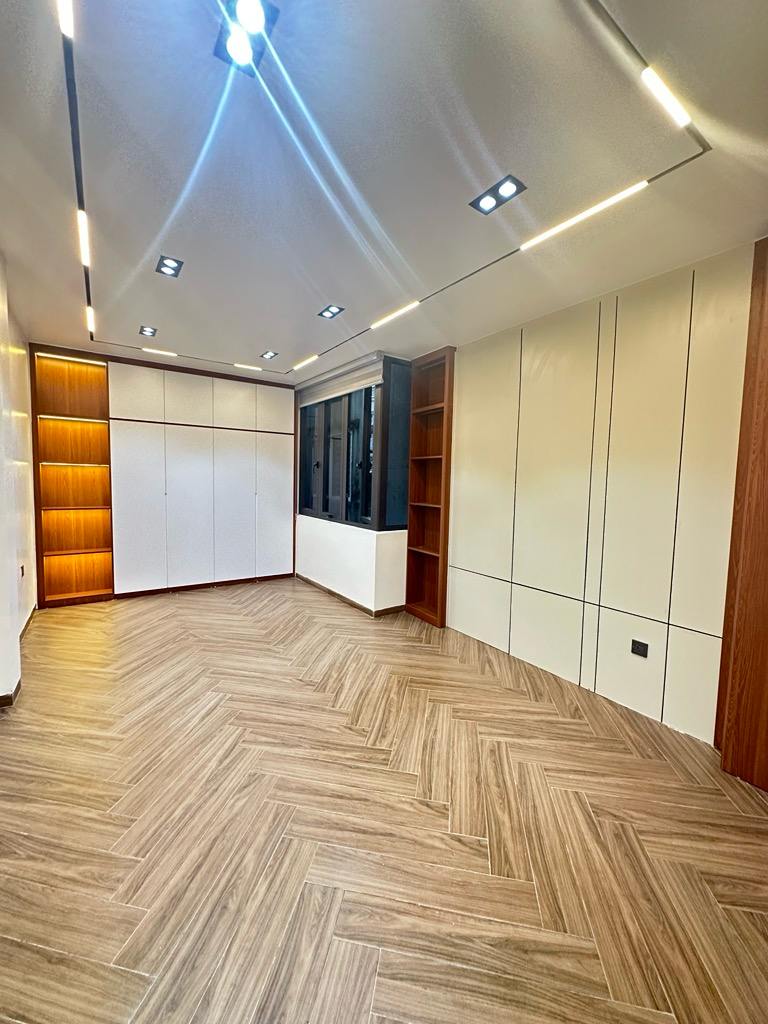 SIÊU PHẨM NGỌC LÂM - LONG BIÊN, NHÀ XÂY MỚI TINH, NGÕ NÔNG 10M RA TỚI MẶT PHỐ, THANG MÁY, TRUNG TÂM LONG BIÊN ĐẦY ĐỦ TIỆN ÍCH, 10.9 TỶ (CTL)
