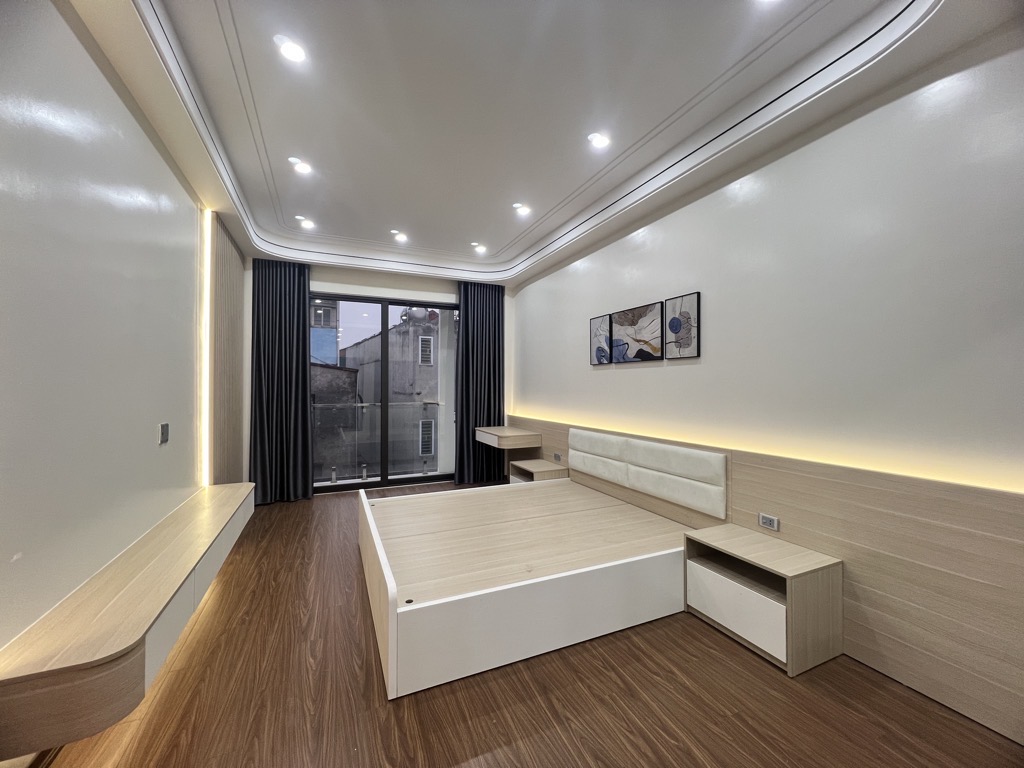 NGUYỄN VĂN CỪ - LONG BIÊN, CHỦ NHIỆT GIẢM CHÀO 400TR, NHÀ XÂY MỚI FULL NỘI THẤT CHỈ VIỆC XÁCH VALI VÀO Ở, NẰM Ở KHU VỰC HÀNG KHÔNG HƯỞNG TRỌN NHỮNG TIỆN ÍCH XỊN SÒ NHẤT QUẬN LONG BIÊN, ĐẦY ĐỦ TIỆN ÍCH CHẢ THIẾU THỨ GÌ, 9.6 TỶ (CTL)