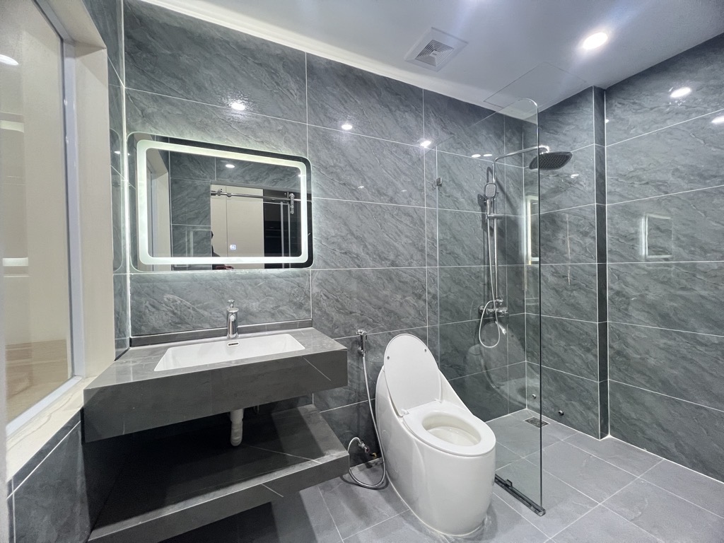 NGUYỄN VĂN CỪ - LONG BIÊN, CHỦ NHIỆT GIẢM CHÀO 400TR, NHÀ XÂY MỚI FULL NỘI THẤT CHỈ VIỆC XÁCH VALI VÀO Ở, NẰM Ở KHU VỰC HÀNG KHÔNG HƯỞNG TRỌN NHỮNG TIỆN ÍCH XỊN SÒ NHẤT QUẬN LONG BIÊN, ĐẦY ĐỦ TIỆN ÍCH CHẢ THIẾU THỨ GÌ, 9.6 TỶ (CTL)