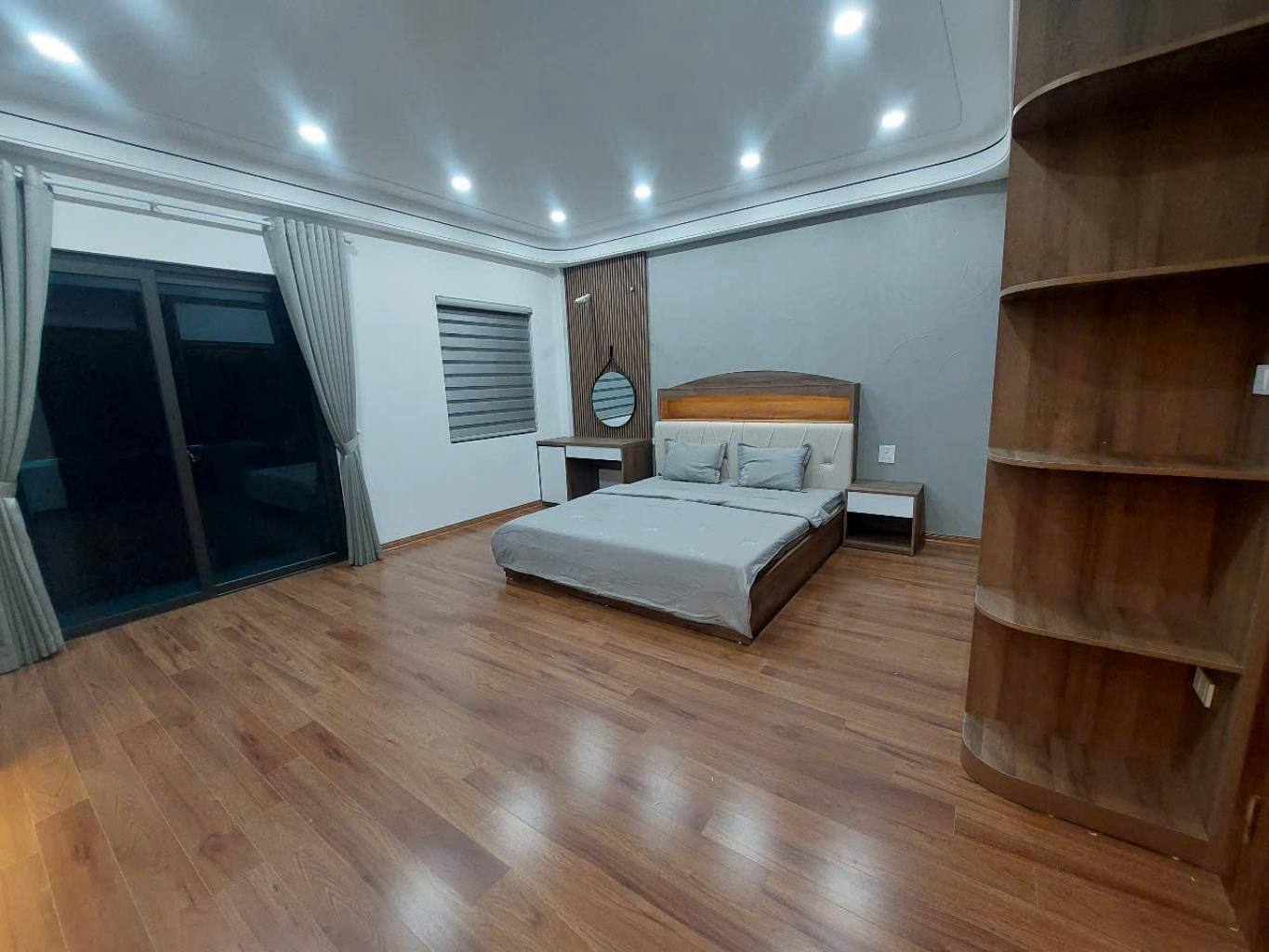 ĐÀM QUANG TRUNG- LONG BIÊN, NHÀ ĐEP XÂY MỚI FULL NỘI THẤT, THANG MÁY, 10M RA TỚI MẶT PHỐ, NGAY CẠNH AEON LONG BIÊN VÀ CẦU VĨNH TUY ĐI QUA TIME CITY, QUẬN HAI BÀ TRƯNG CHỈ MẤT 10P, GIÁ 10.9 TỶ (CTL)
