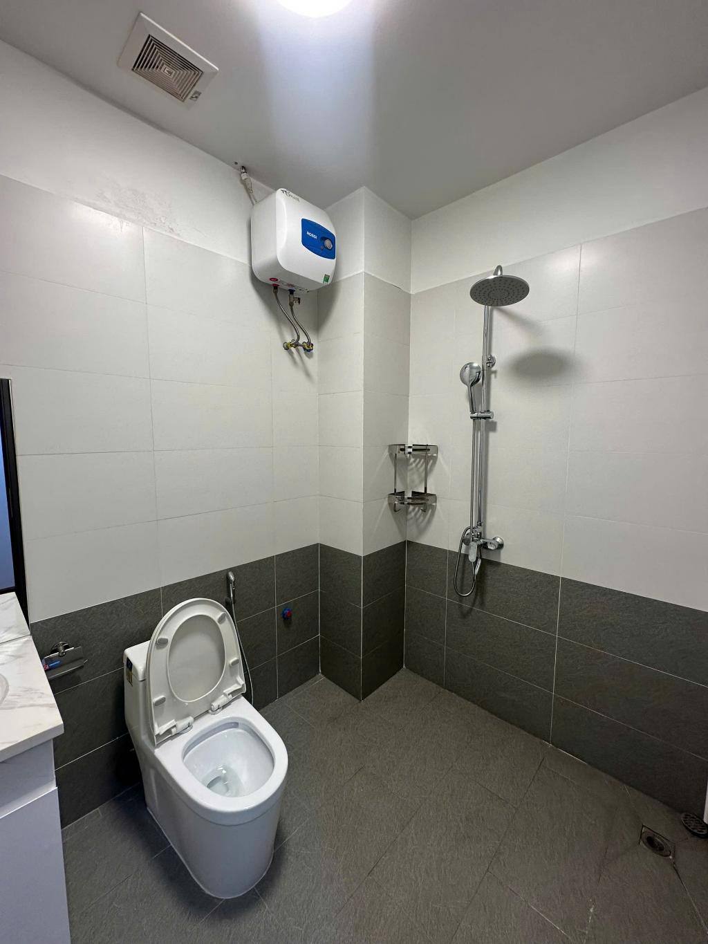 THẠCH BÀN - LONG BIÊN, NHÀ ĐẸP CHỦ XÂY KIÊN CỐ FULL NỘI THẤT, 10M RA ĐƯỜNG Ô TÔ ĐI, GIÁ 7.95 TỶ (CTL).