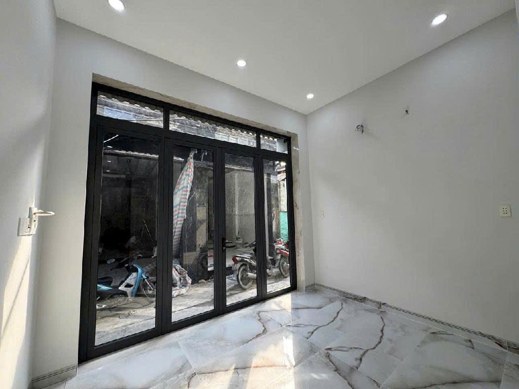 NHÀ TÂN PHÚ - LÝ THÁNH TÔNG - NHÀ MỚI 100% - 40M2 - 2PN - HOÀN CÔNG ĐỦ - GIÁ 3.55 TỶ