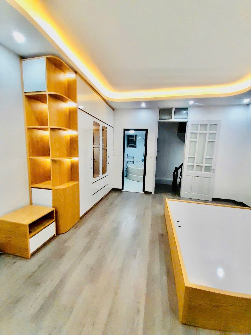 BÁN NHÀ ĐẸP Ở LUÔN -MỸ ĐÌNH 35M2 5Tầng Full Nội Thất