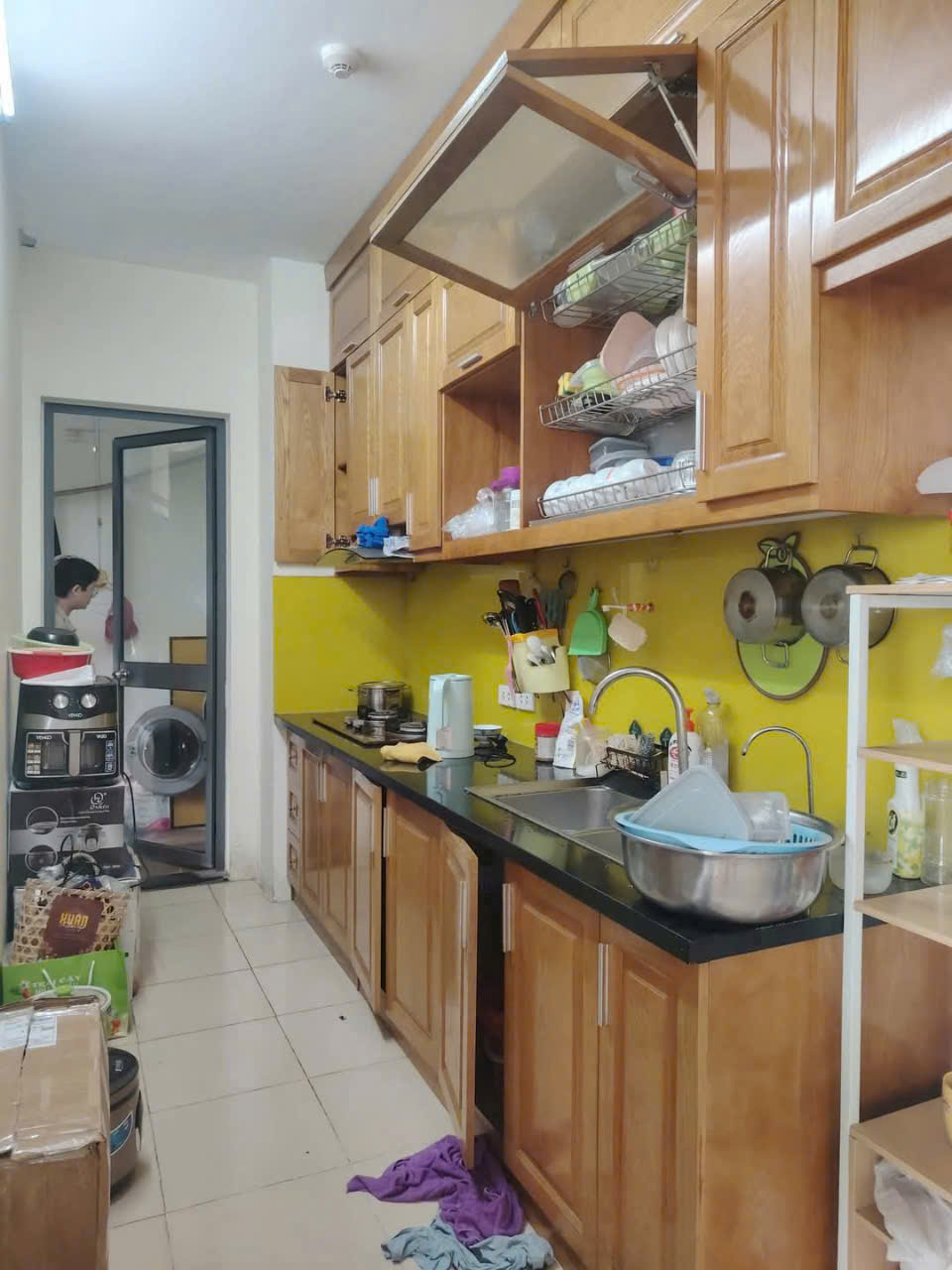 cần bán căn hộ 18t2 diện tích66m full đồ giá 3,1 tỷ