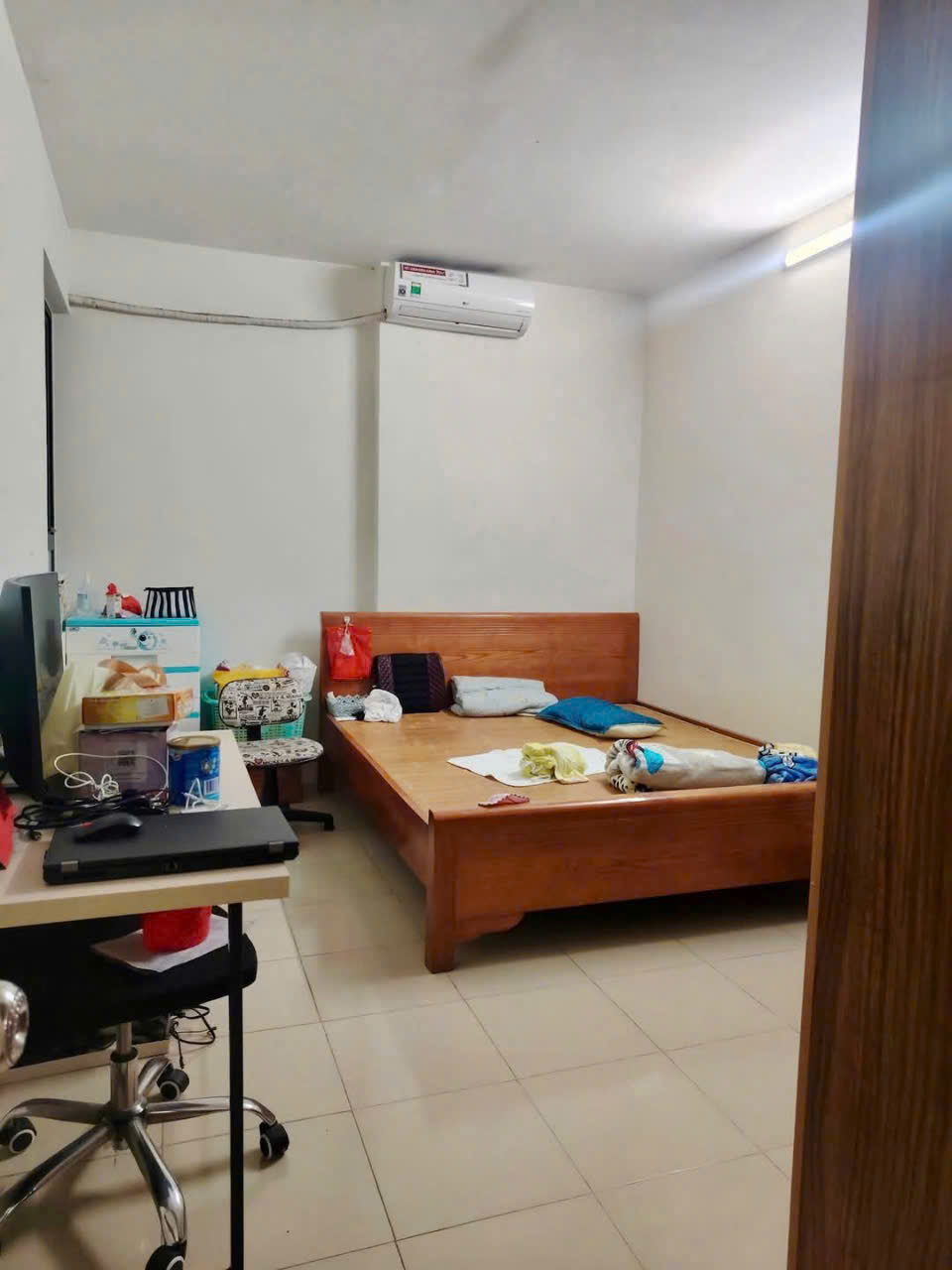 cần bán căn hộ 18t2 diện tích66m full đồ giá 3,1 tỷ