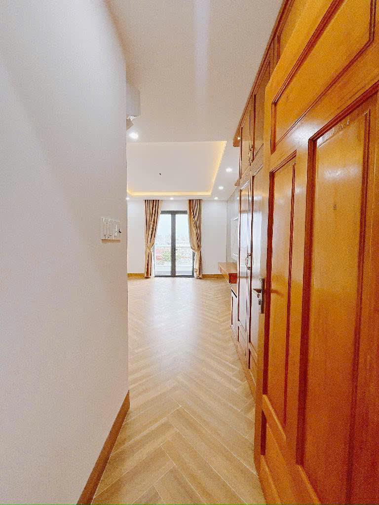 Nhà đẹp đón Tết Đường số Tân Quy. 80m2. Có thang máy lớn . Sát Nguyễn Thị Thập. Giá 18,8 tỷ