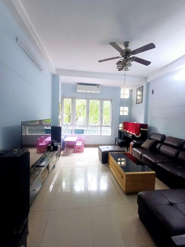 Nhà đẹp đón Tết KDC Tân Quy Đông Quận 7. View công viên. 76m2. Giá: 15,8 tỷ